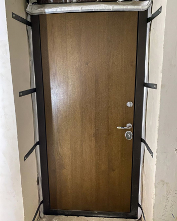 Фото двери с ламинатом №90